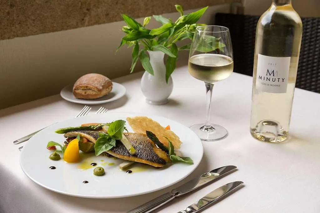 Villa Borghese, The Originals Relais Greoux-les-Bains