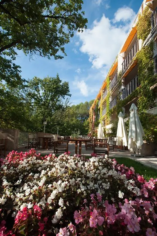 Hotel Villa Borghese, The Originals Relais Greoux-les-Bains