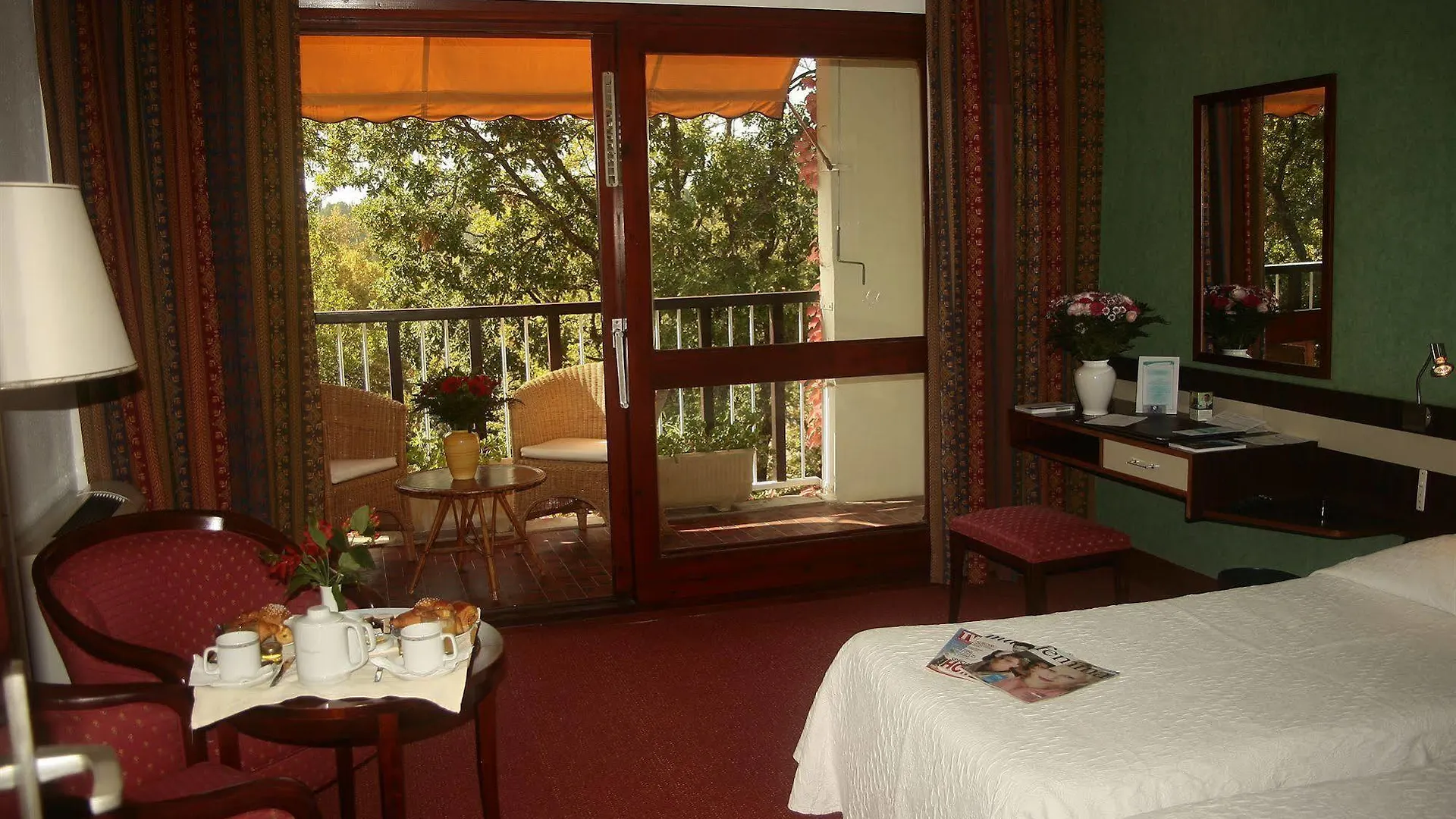 Hotel Villa Borghese, The Originals Relais Greoux-les-Bains
